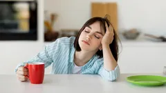 Quand la somnolence après le repas est normale, et quand elle doit vous alerter